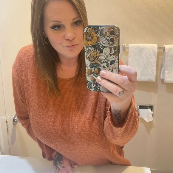 Meet your Posher, Danielle - Picture 2 of 3